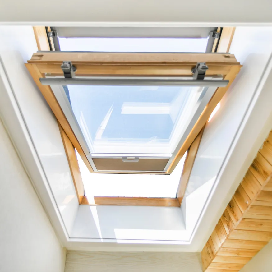Installation de fenêtre de toit VÉLUX